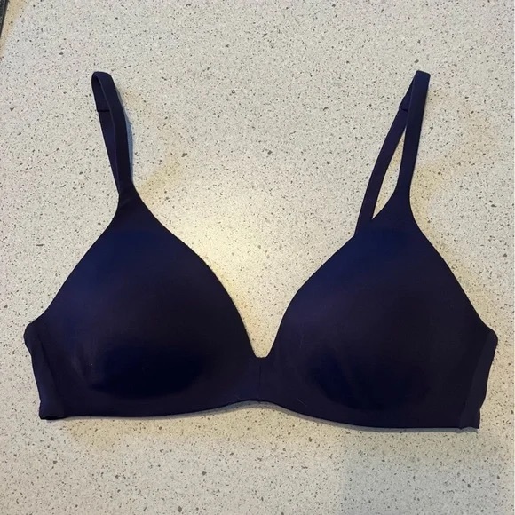 Body By Victoria IPEX Bra Size 36D Black Victoria’s Secret great condition - Picture 1 of 4